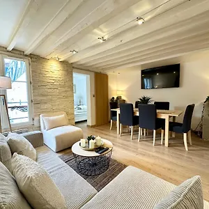 Magnifique 5 Pieces Apartment